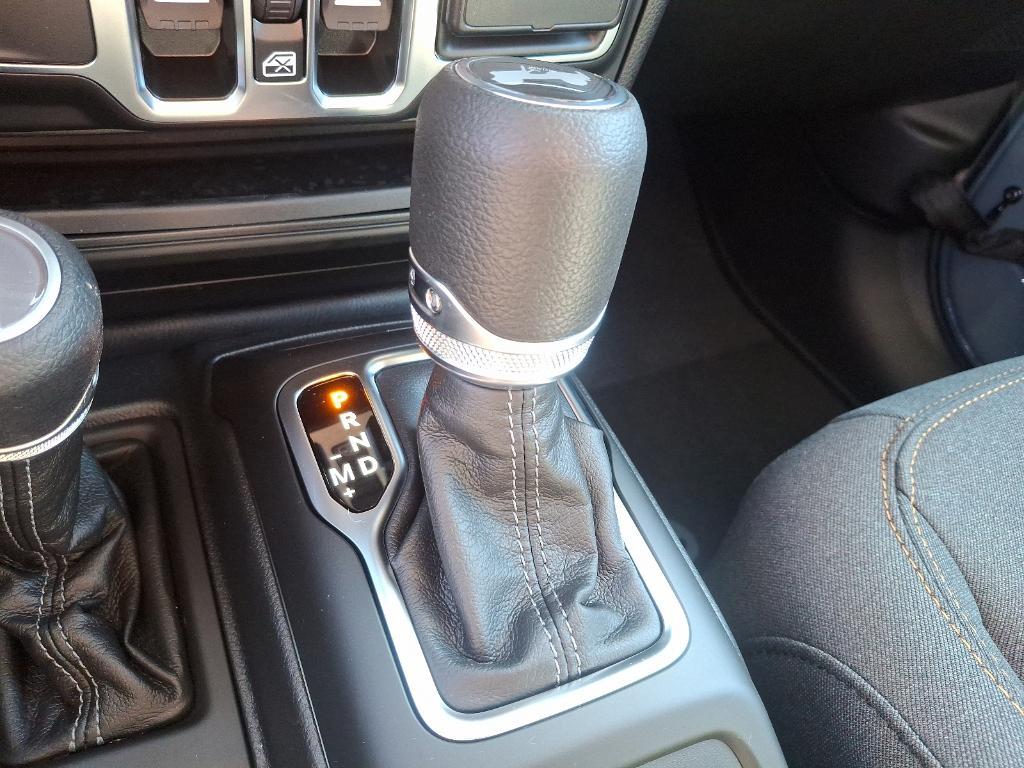 new 2025 Jeep Wrangler car, priced at $50,269