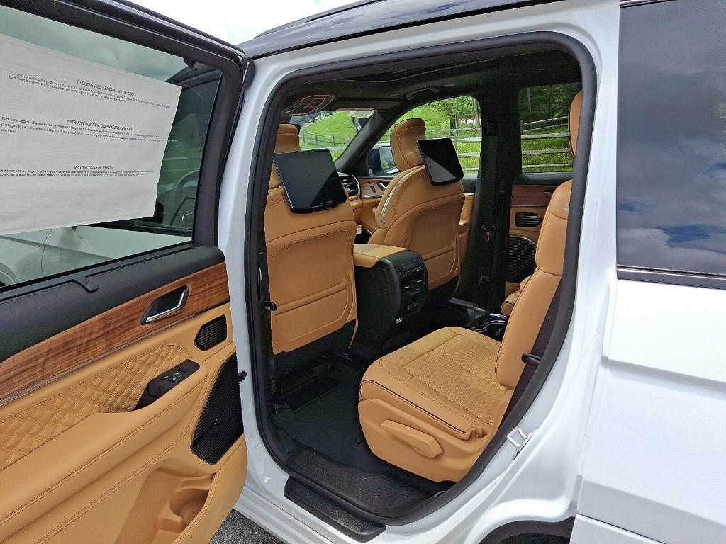 new 2025 Jeep Grand Cherokee L car, priced at $68,132