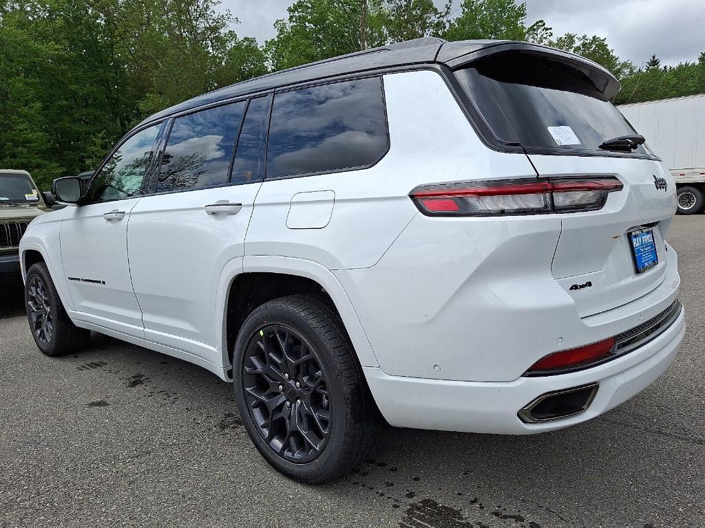 new 2025 Jeep Grand Cherokee L car, priced at $68,132