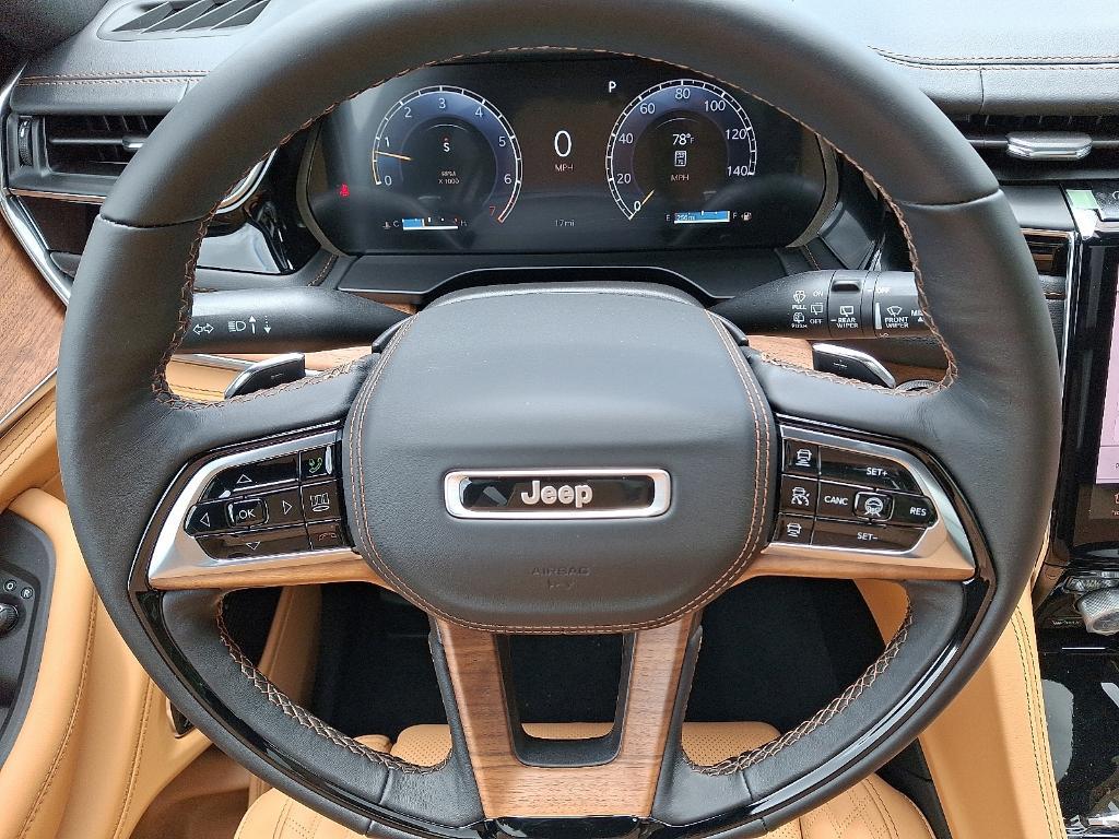 new 2025 Jeep Grand Cherokee L car, priced at $68,132