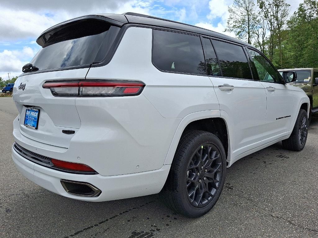 new 2025 Jeep Grand Cherokee L car, priced at $68,132