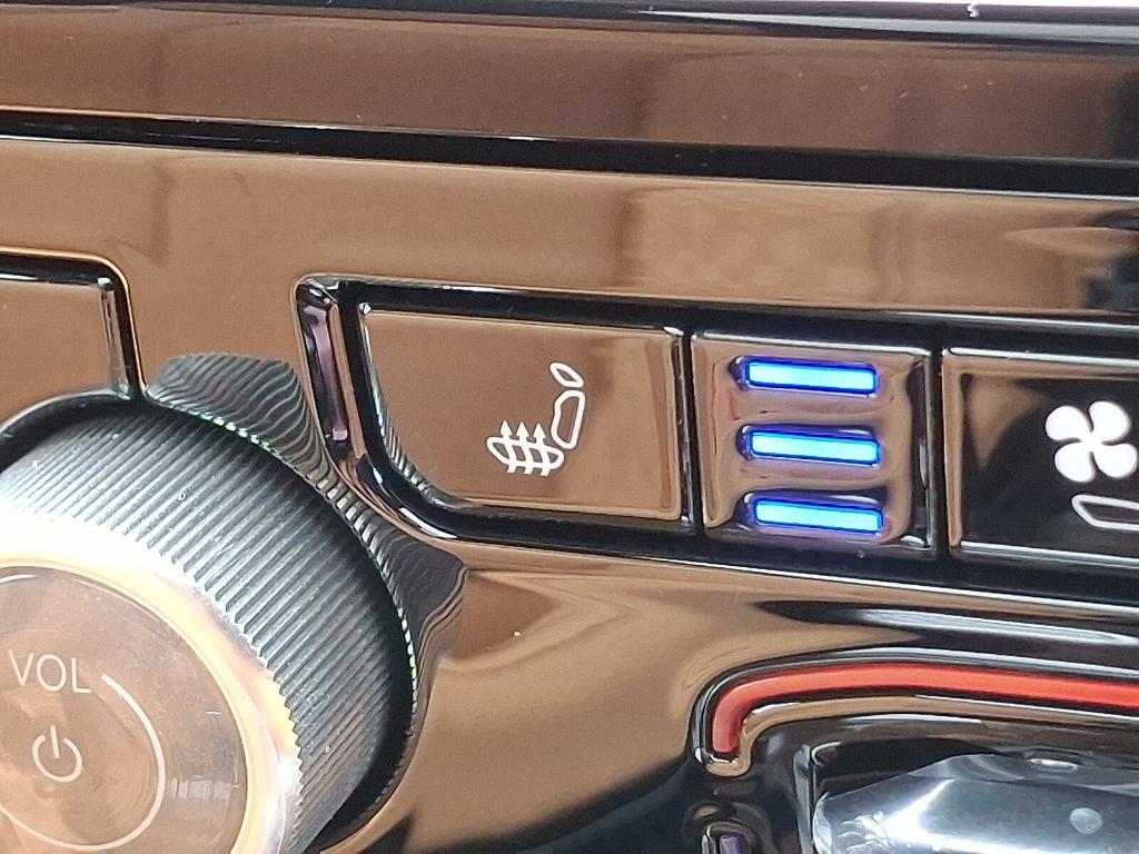 new 2025 Jeep Grand Cherokee L car, priced at $68,132