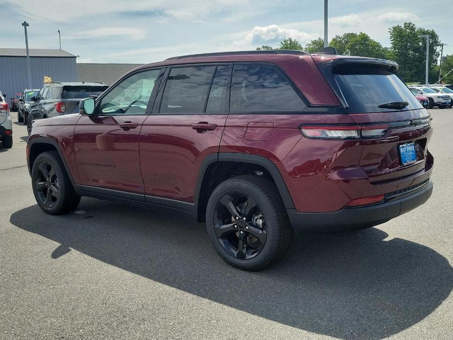 new 2024 Jeep Grand Cherokee car, priced at $53,670