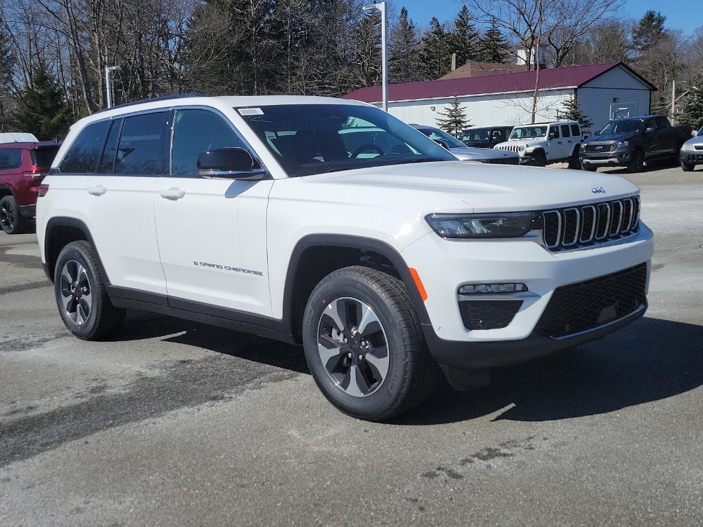 new 2024 Jeep Grand Cherokee 4xe car, priced at $62,431