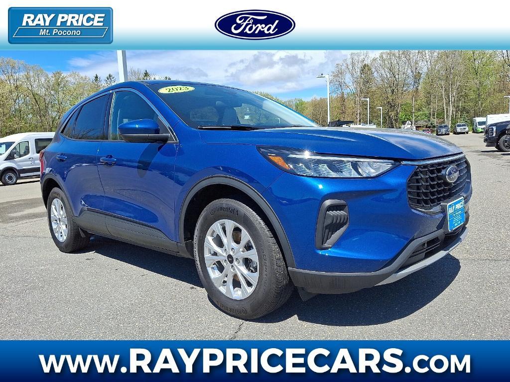 used 2023 Ford Escape car, priced at $25,585