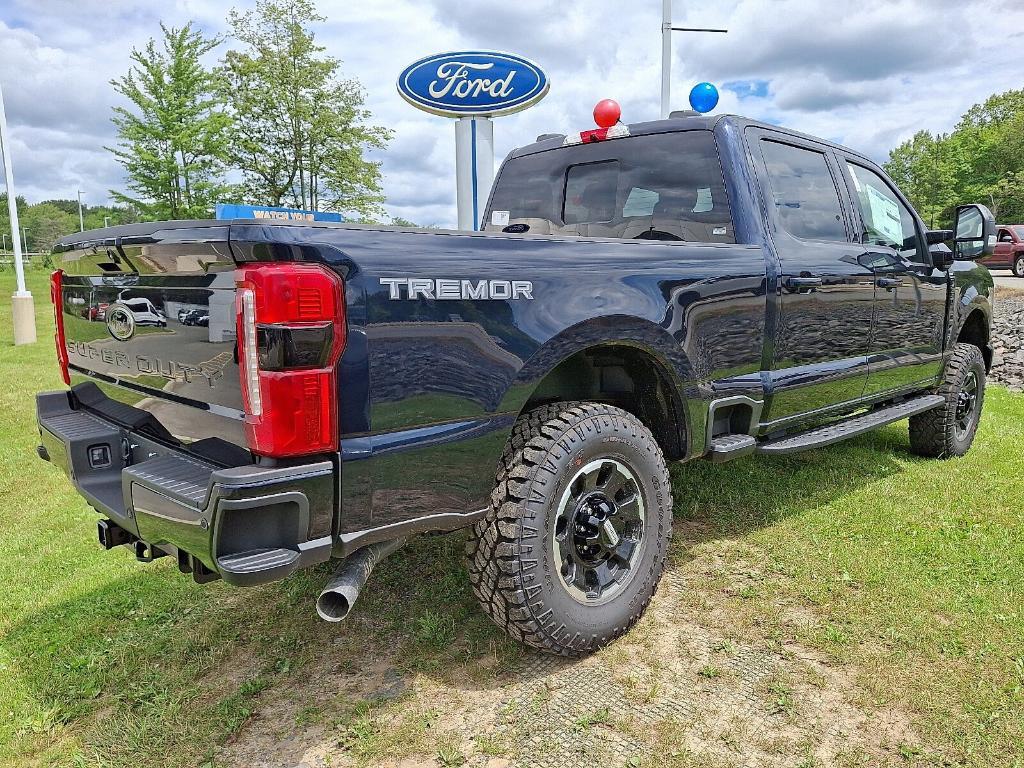 new 2025 Ford F-250 car, priced at $77,122