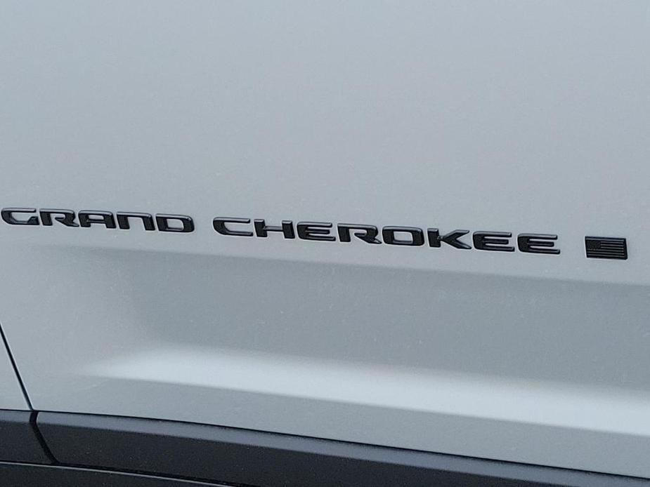 new 2024 Jeep Grand Cherokee L car, priced at $47,109