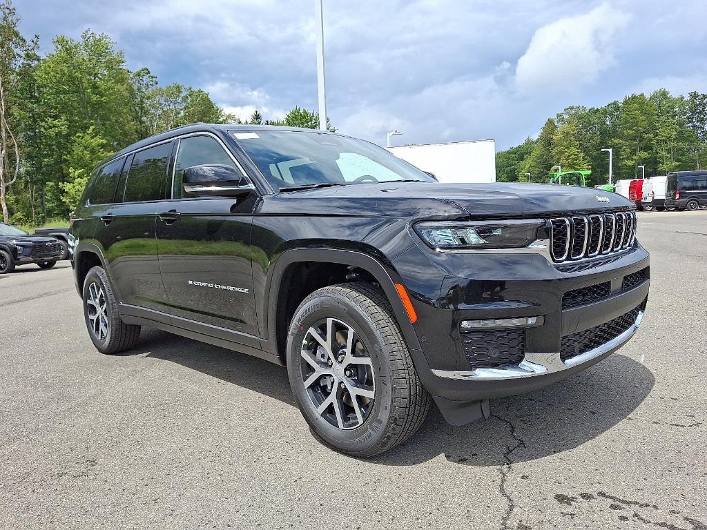 new 2025 Jeep Grand Cherokee L car, priced at $55,360