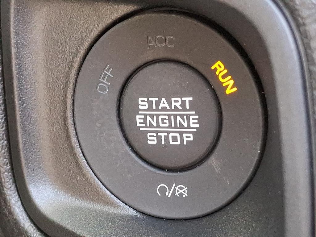 new 2025 Jeep Wrangler car, priced at $59,073