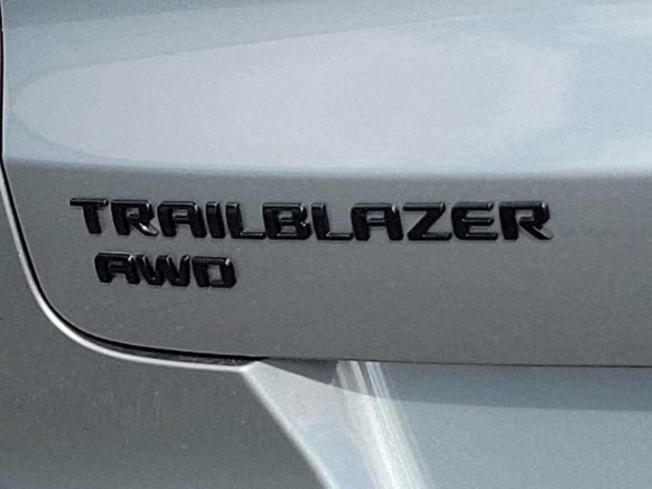 new 2025 Chevrolet TrailBlazer car, priced at $31,379