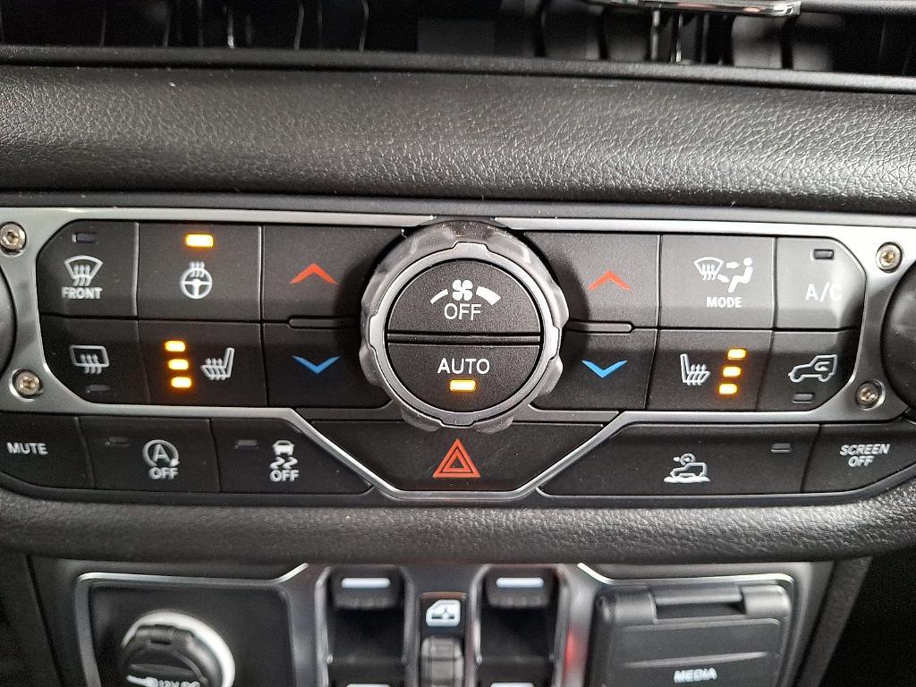 new 2025 Jeep Wrangler car, priced at $52,776