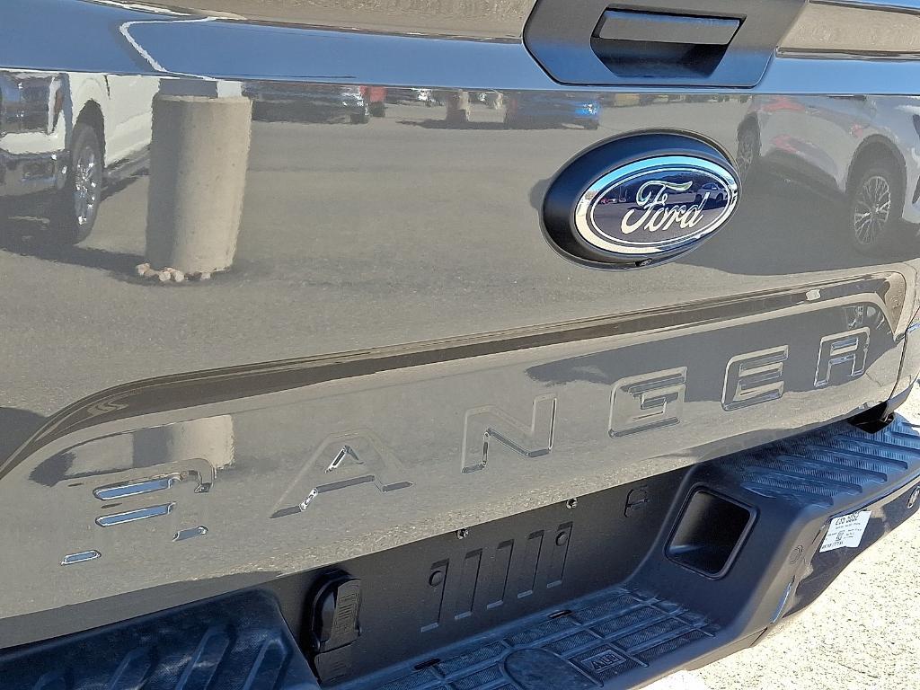 new 2025 Ford Ranger car, priced at $39,499