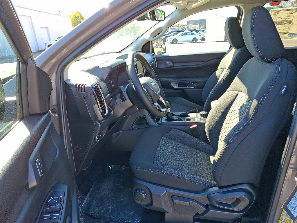 new 2025 Ford Ranger car, priced at $39,499