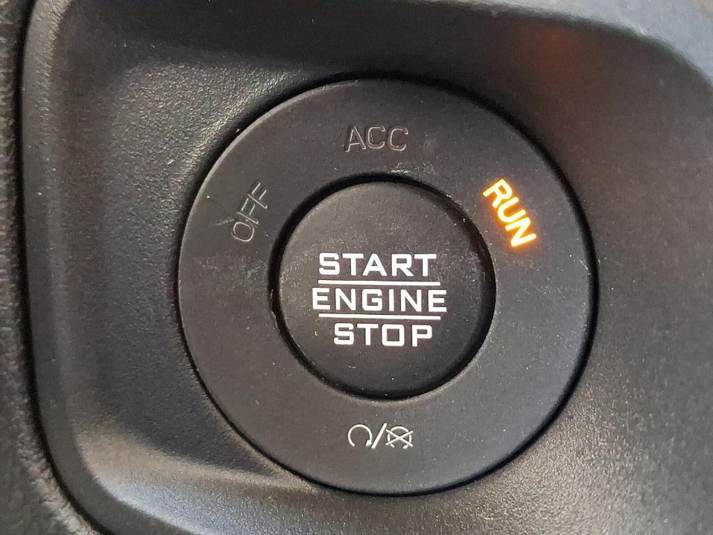 new 2025 Jeep Wrangler car, priced at $48,375