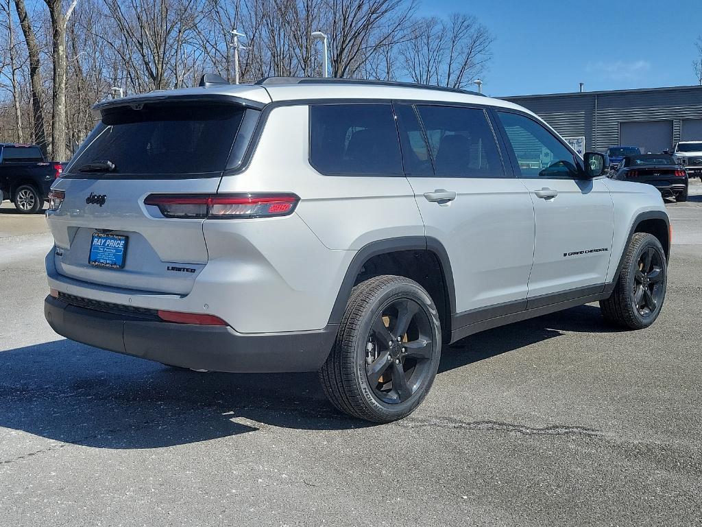 new 2024 Jeep Grand Cherokee L car, priced at $57,209