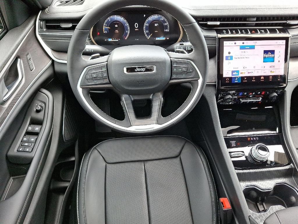new 2025 Jeep Grand Cherokee L car, priced at $55,360