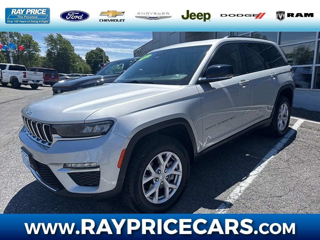 used 2022 Jeep Grand Cherokee car, priced at $34,120