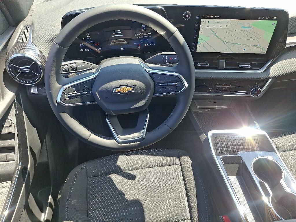new 2025 Chevrolet Equinox car, priced at $30,833