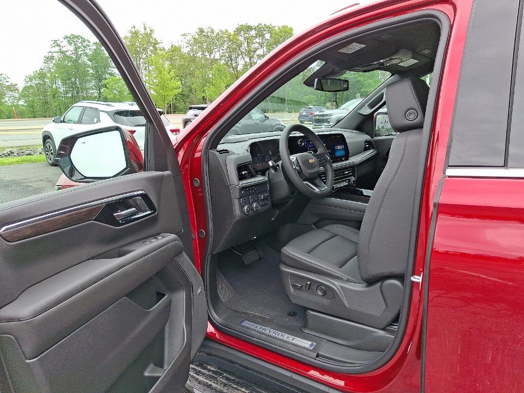 new 2025 Chevrolet Tahoe car, priced at $67,697