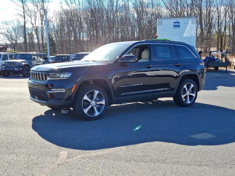 new 2024 Jeep Grand Cherokee 4xe car, priced at $62,602