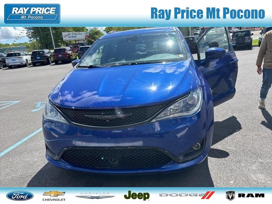 used 2018 Chrysler Pacifica car, priced at $16,946