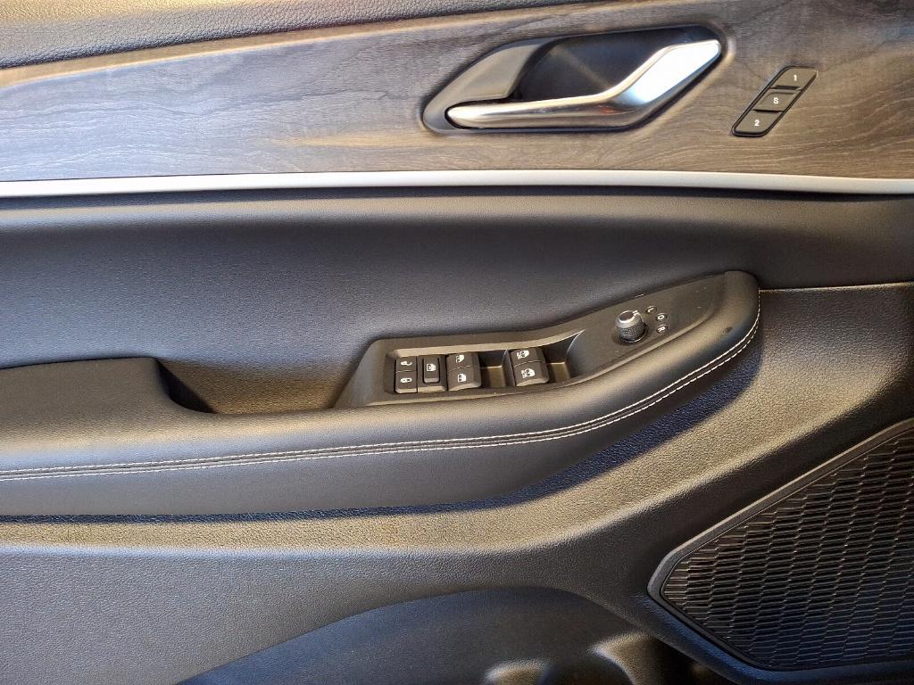 new 2024 Jeep Grand Cherokee L car, priced at $45,931