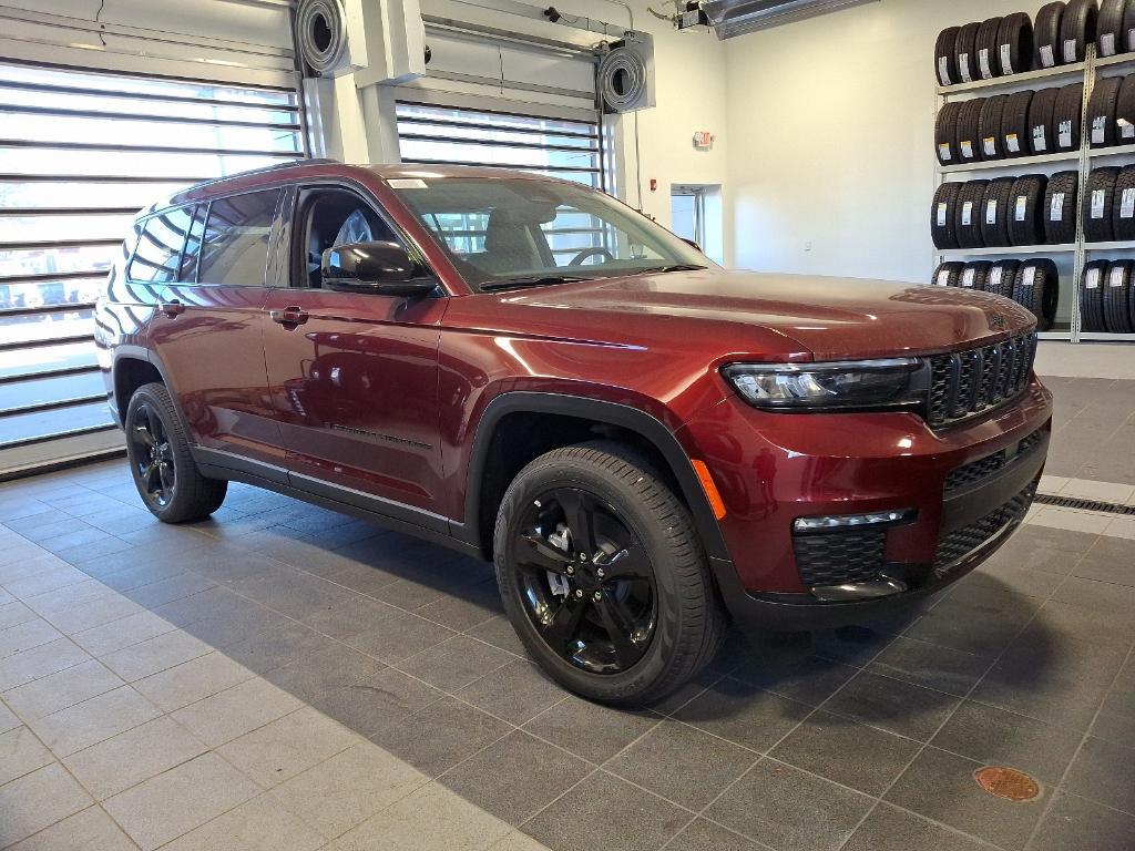 new 2024 Jeep Grand Cherokee L car, priced at $51,829