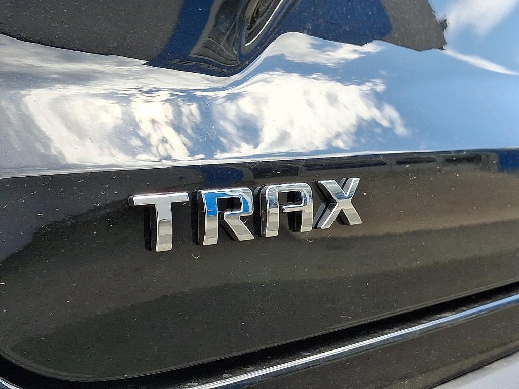 new 2025 Chevrolet Trax car, priced at $26,966