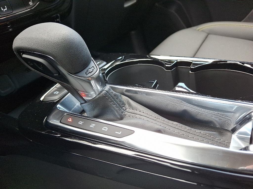 new 2025 Chevrolet Trax car, priced at $26,966