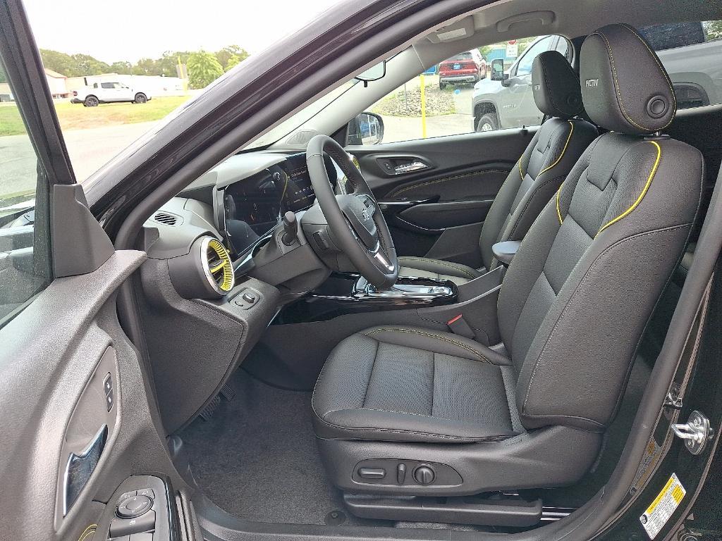 new 2025 Chevrolet Trax car, priced at $26,966