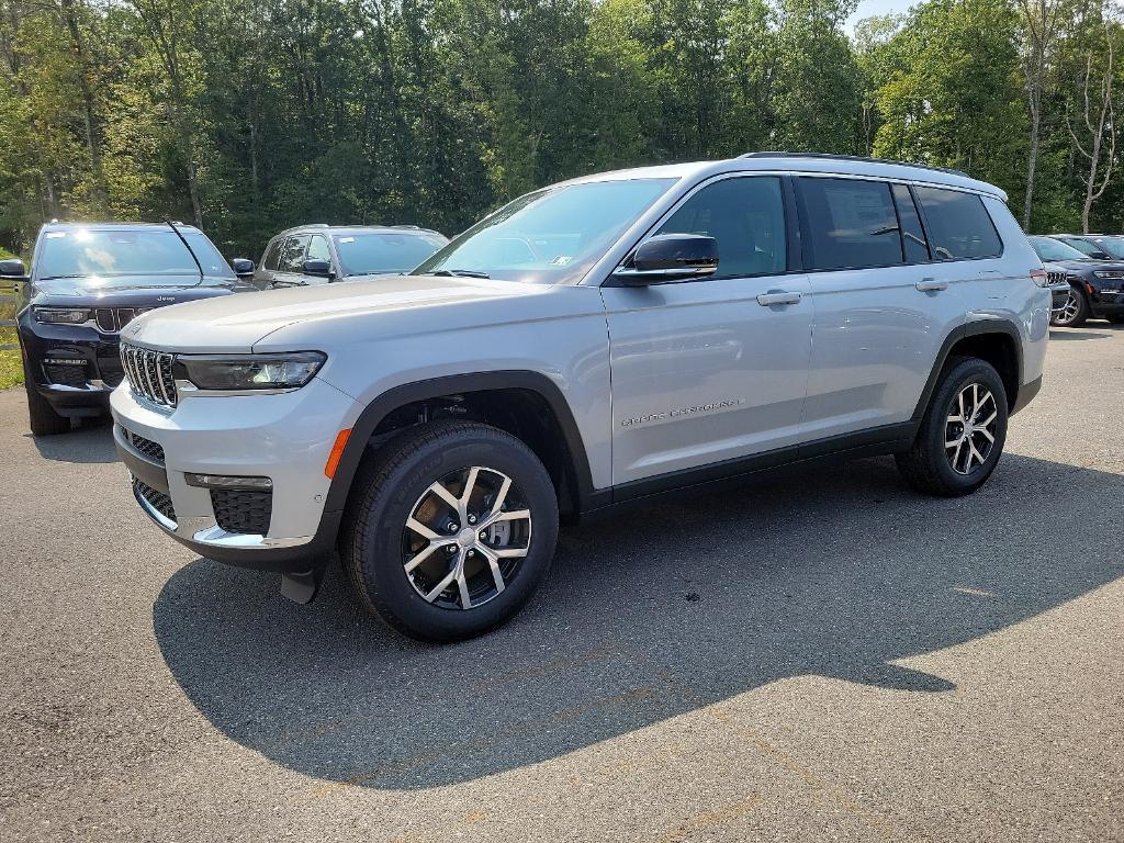 new 2024 Jeep Grand Cherokee L car, priced at $54,965