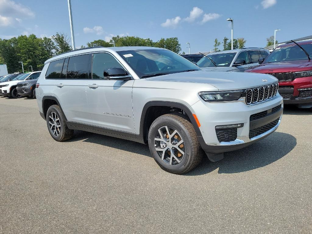 new 2024 Jeep Grand Cherokee L car, priced at $54,965