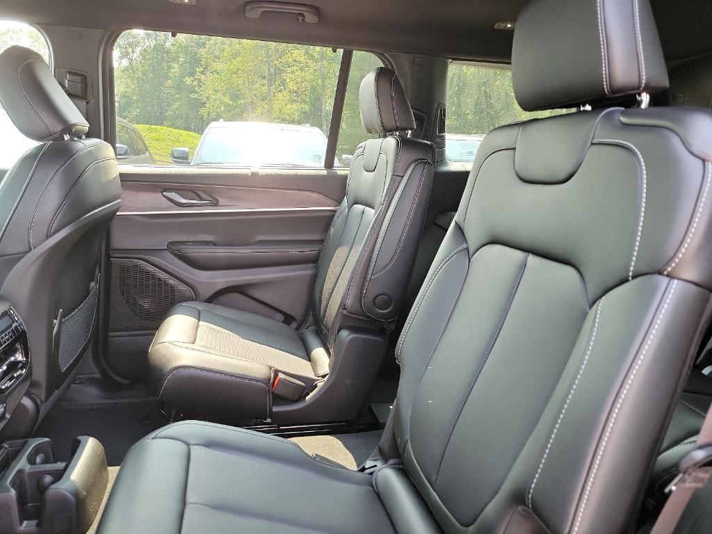 new 2024 Jeep Grand Cherokee L car, priced at $54,965