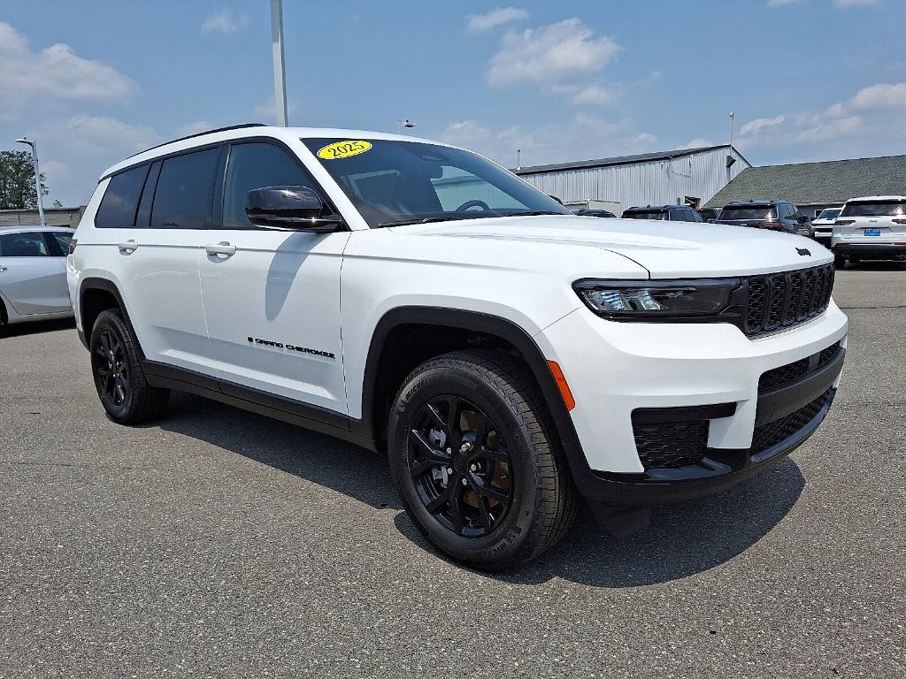 new 2025 Jeep Grand Cherokee L car, priced at $46,493