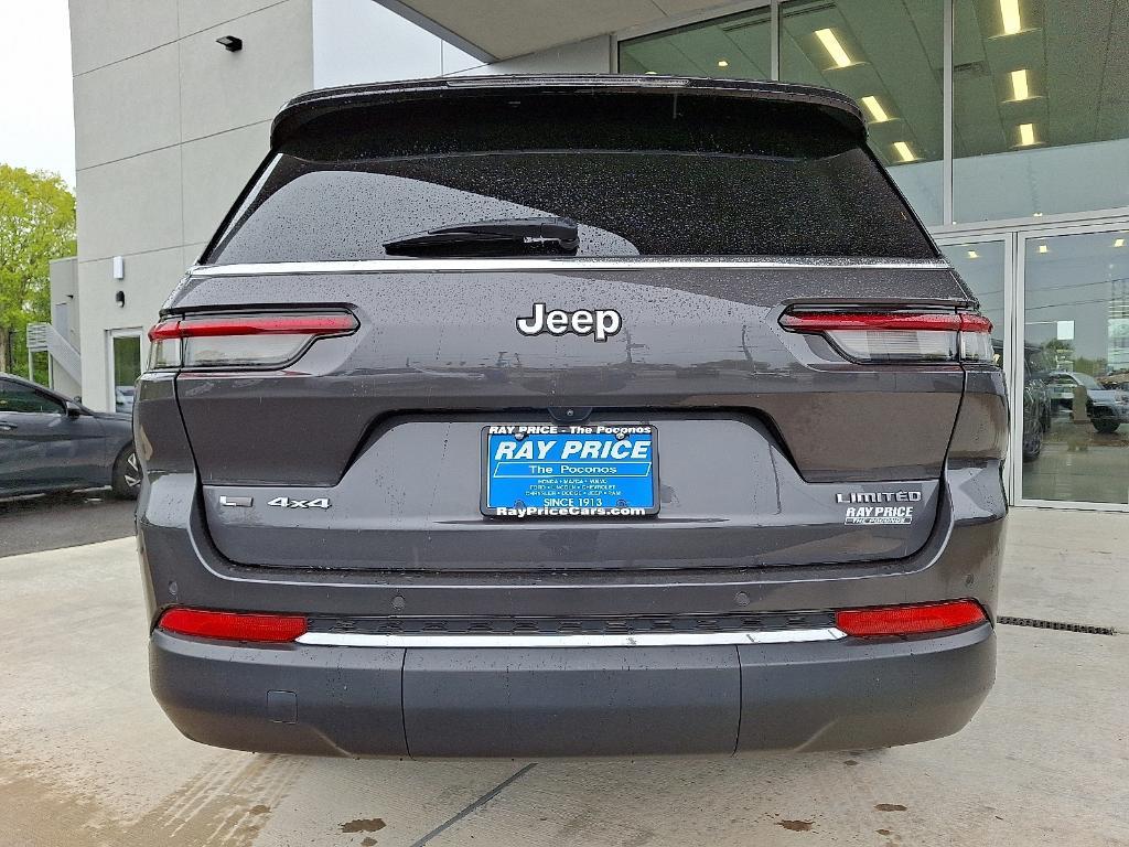 used 2021 Jeep Grand Cherokee L car, priced at $31,899