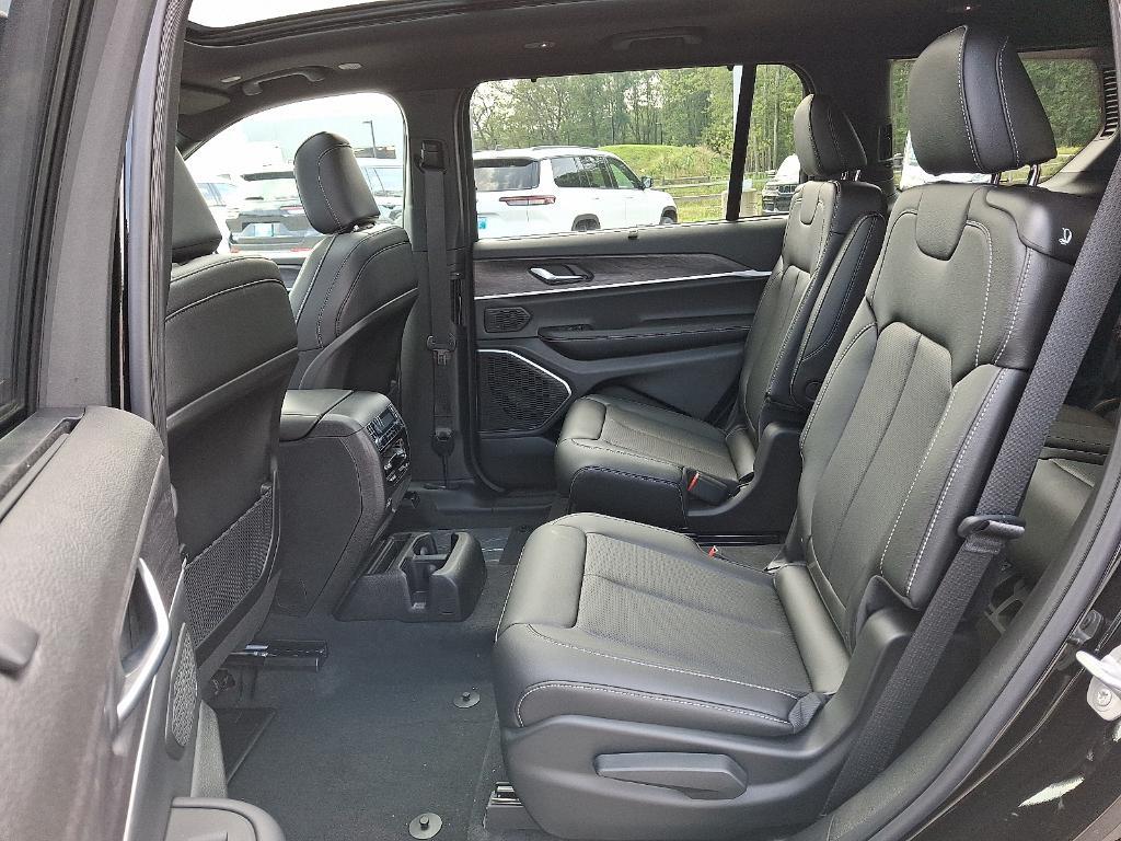 new 2025 Jeep Grand Cherokee L car, priced at $55,360