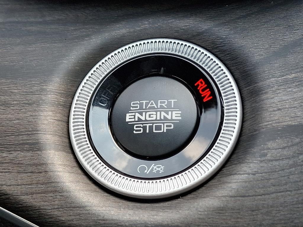 new 2025 Jeep Grand Cherokee L car, priced at $55,360