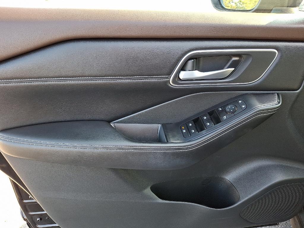 used 2021 Nissan Rogue car, priced at $21,998