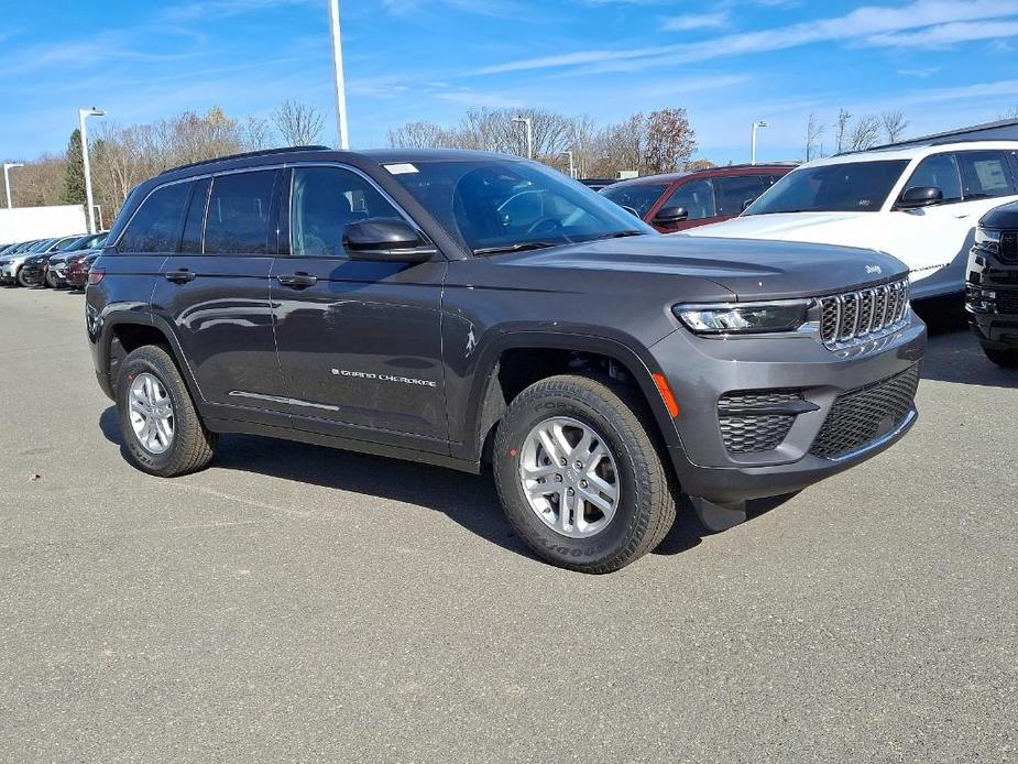 new 2024 Jeep Grand Cherokee car, priced at $42,330