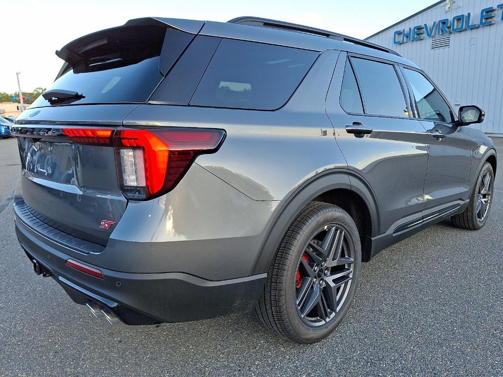 new 2025 Ford Explorer car, priced at $59,859