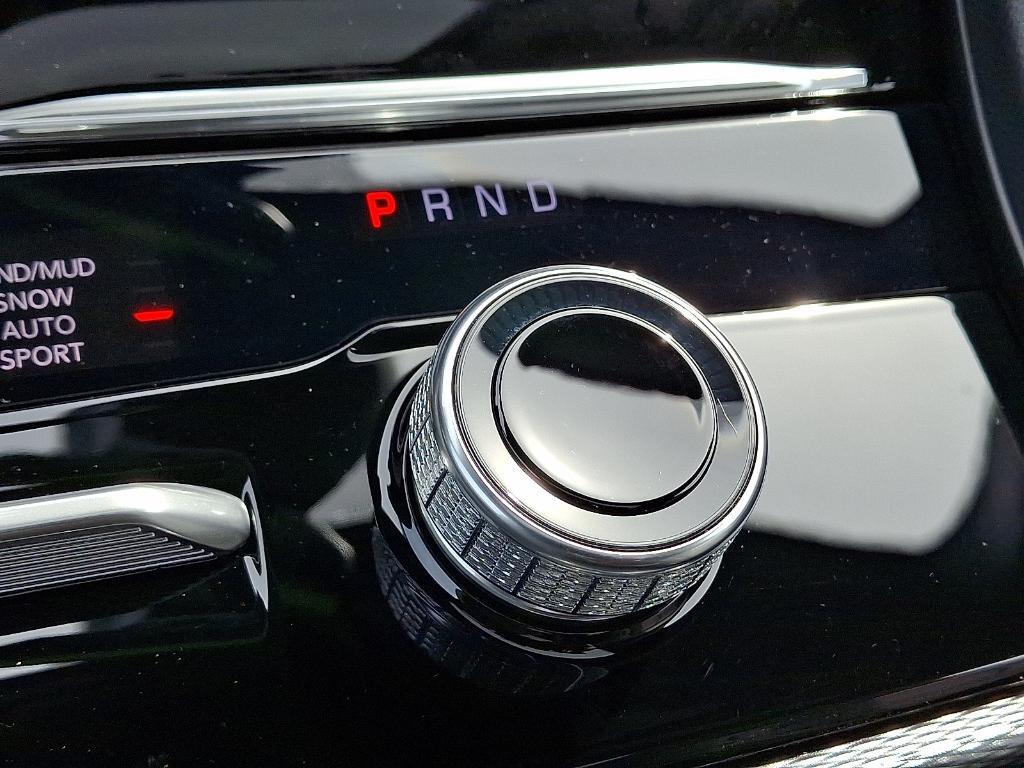 new 2025 Jeep Grand Cherokee car, priced at $53,373