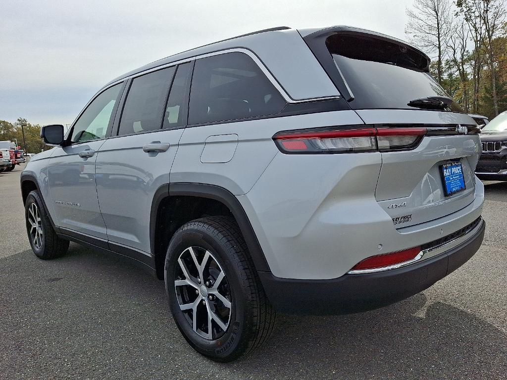 new 2025 Jeep Grand Cherokee car, priced at $53,373
