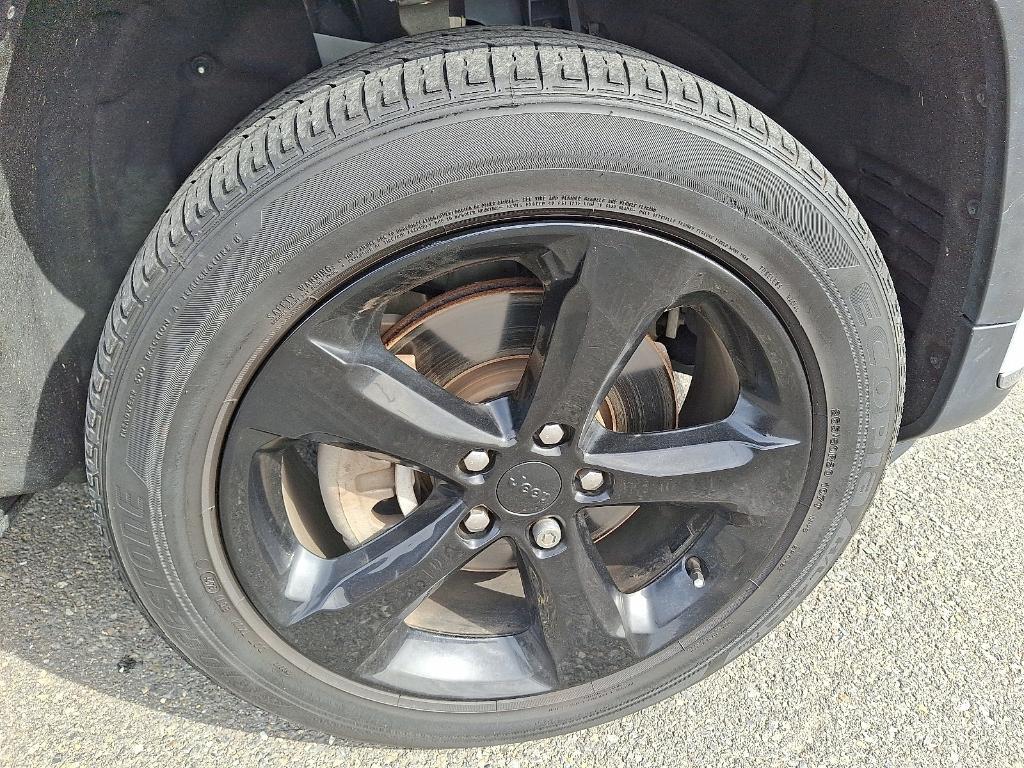 used 2021 Jeep Grand Cherokee L car, priced at $29,906