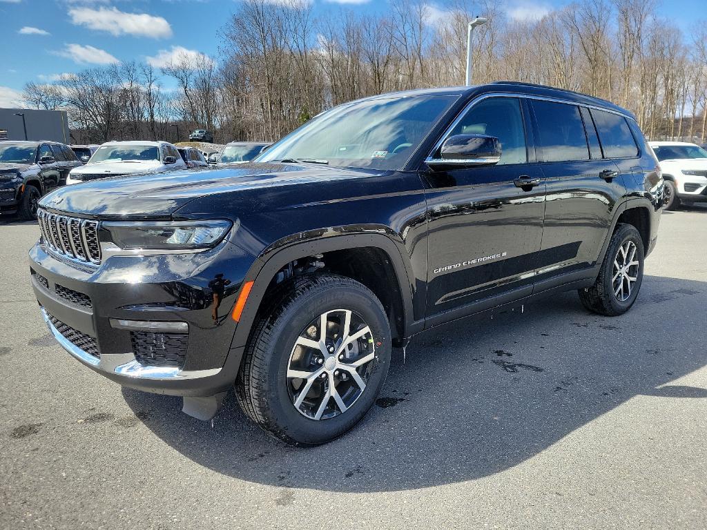 new 2024 Jeep Grand Cherokee L car, priced at $51,793
