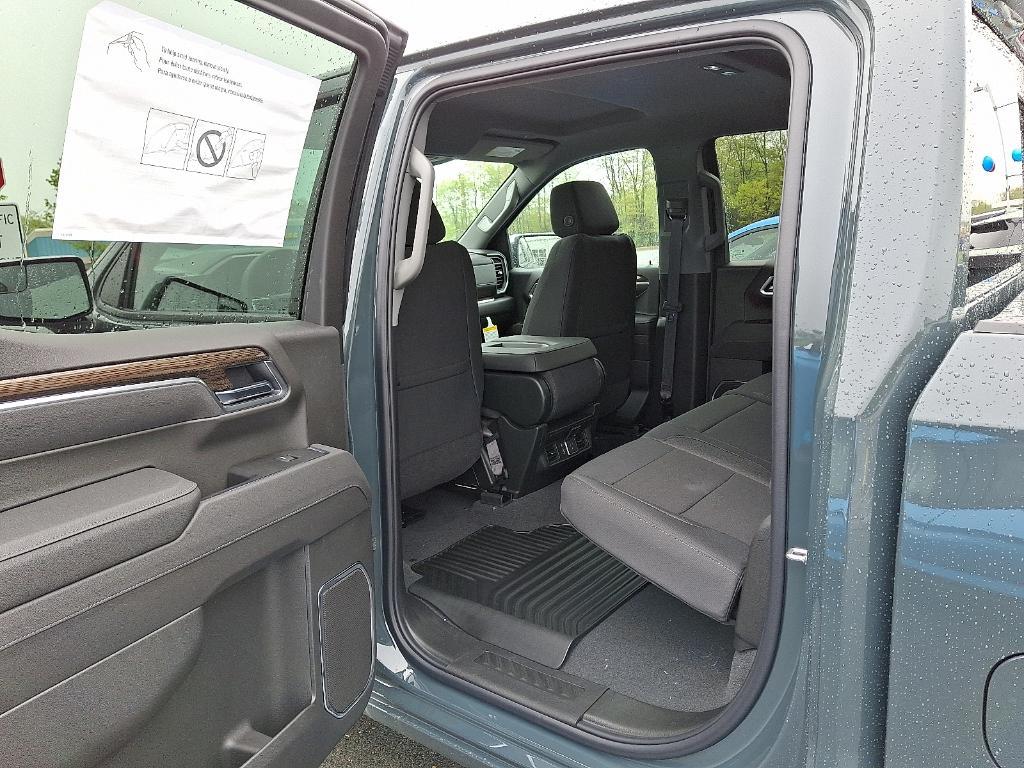 new 2025 Chevrolet Silverado 1500 car