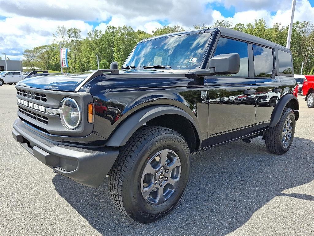 new 2025 Ford Bronco car, priced at $49,235