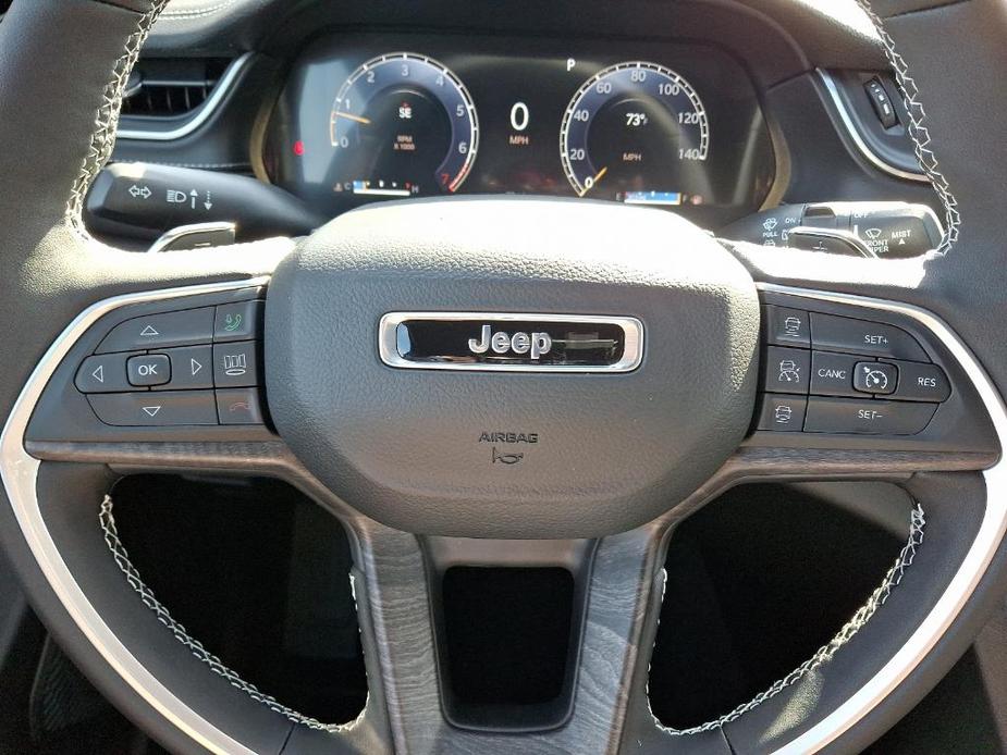 new 2024 Jeep Grand Cherokee car, priced at $53,670