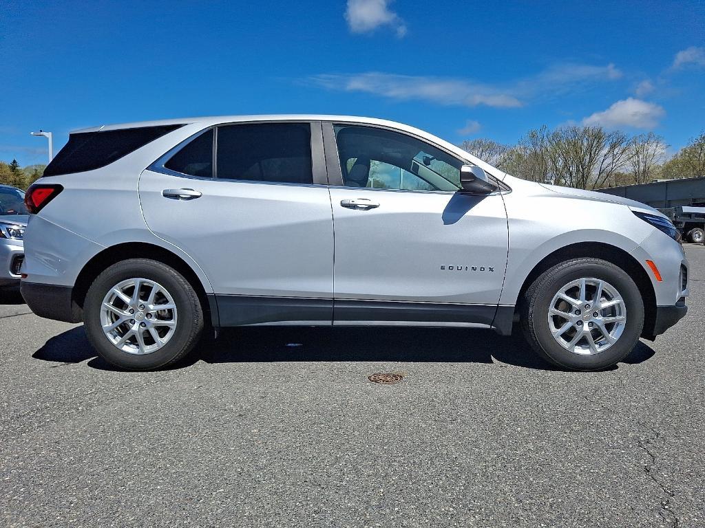 used 2022 Chevrolet Equinox car, priced at $22,859