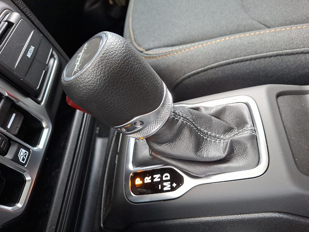 new 2025 Jeep Gladiator car, priced at $41,162
