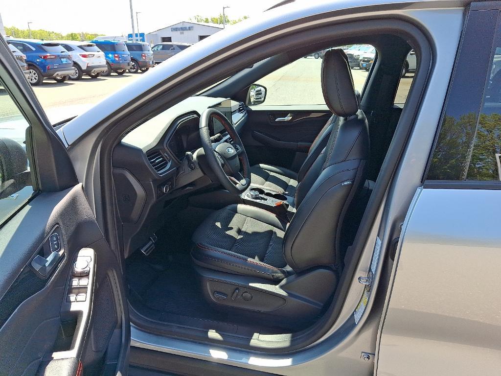 used 2023 Ford Escape car, priced at $25,986